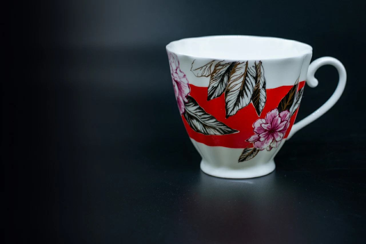 Чашка чайная Красная Роза на форме Гвоздика, арт 60.00211.00.1, 