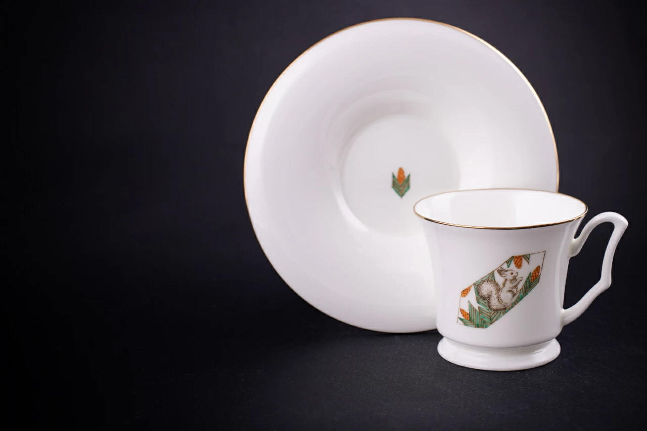 Чашка с блюдцем кофейная, рисунок Конфета Белочка, форма Юлия, арт 61.21056.00.1, 