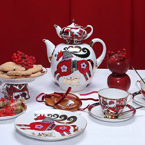 Воробьевский. Красный конь