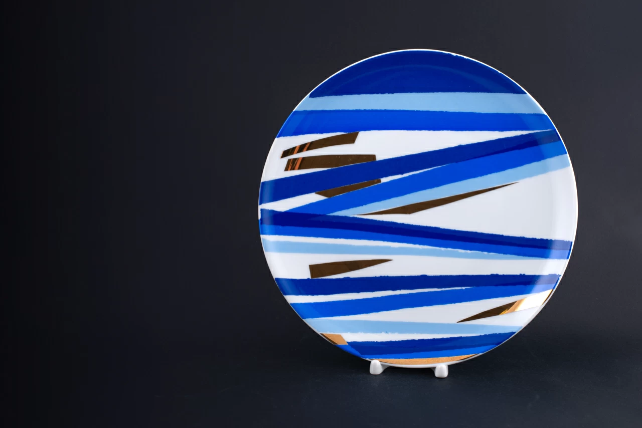 Тарелка декоративная 275 мм, Синие тени на форме Эллипс, арт 60.15488.00.1, 