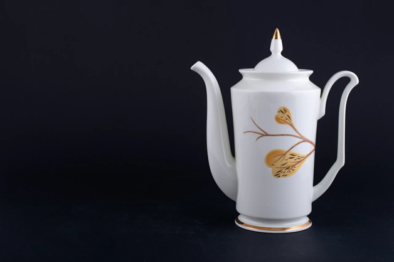 Кофейник Воспоминание о Петродворце на форме Юлия, арт 60.06576.00.1, 