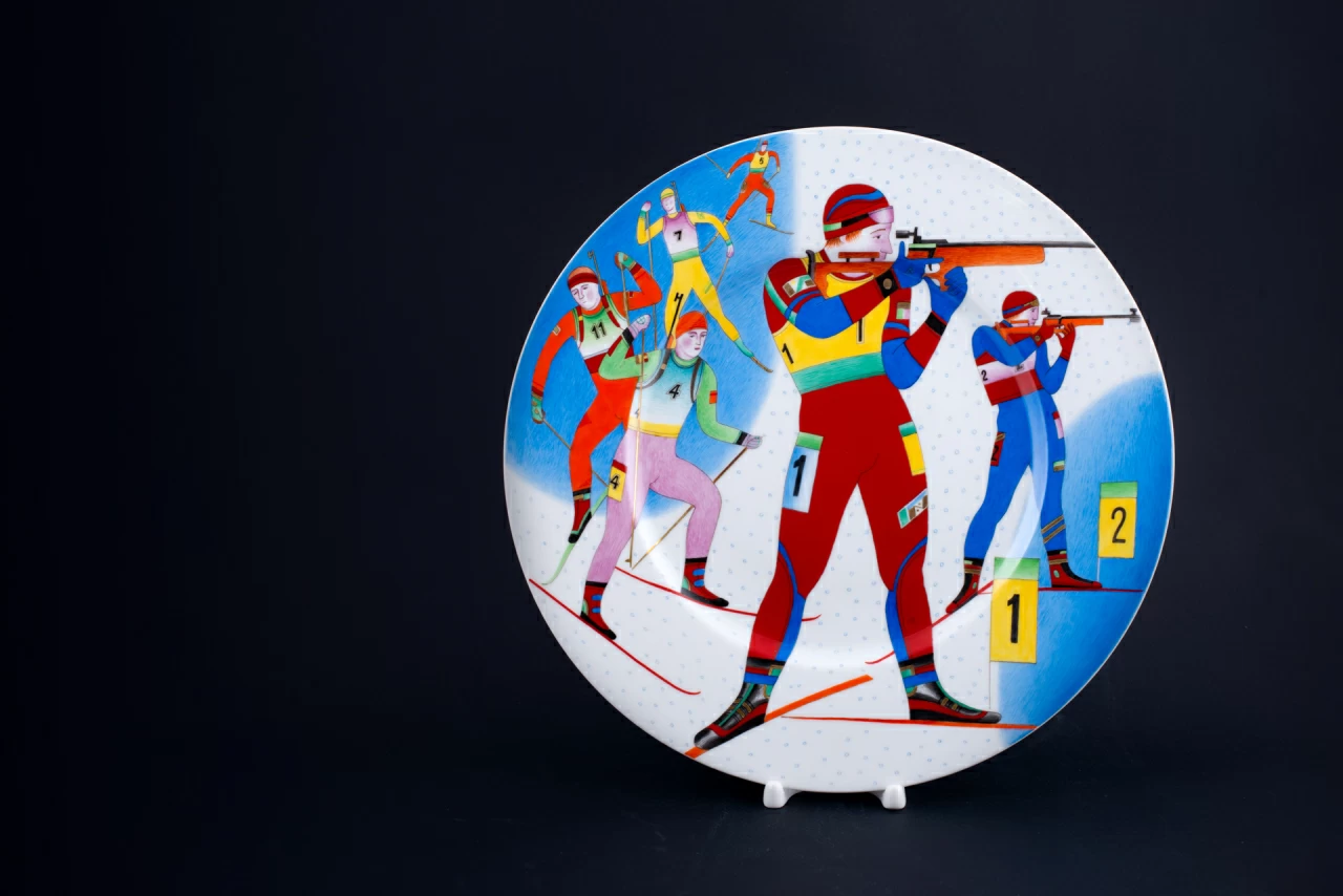 Декоративная тарелка Биатлон. На огневом рубеже на форме Mazarin, арт 60.07773.00.5, 