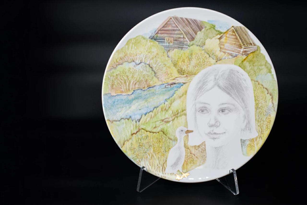 Блюдо декоративное 350 мм, форма Круглая, рисунок Радости лета. Новый друг, арт 60.15439.00.1, 