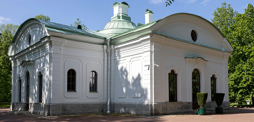Фарфоровые обманки украсили павильон «Китайская кухня»