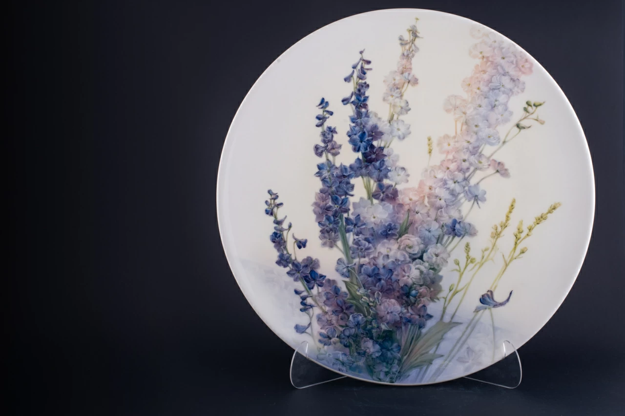 Блюдо декоративное Дельфиниум на форме Круглая, арт. 80.36222.00.1, 