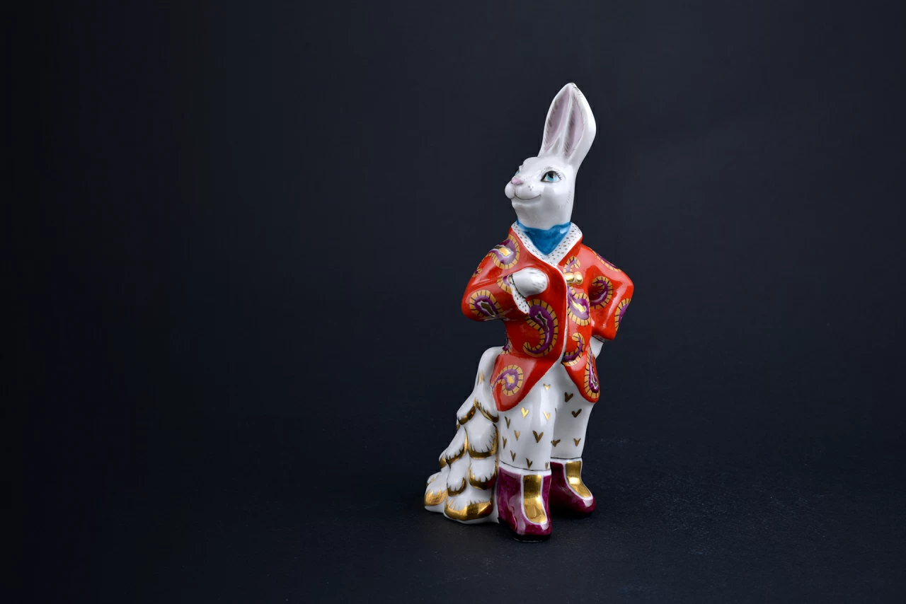 Скульптура Заяц с елкой Франт, арт 62.21240.00.1, 