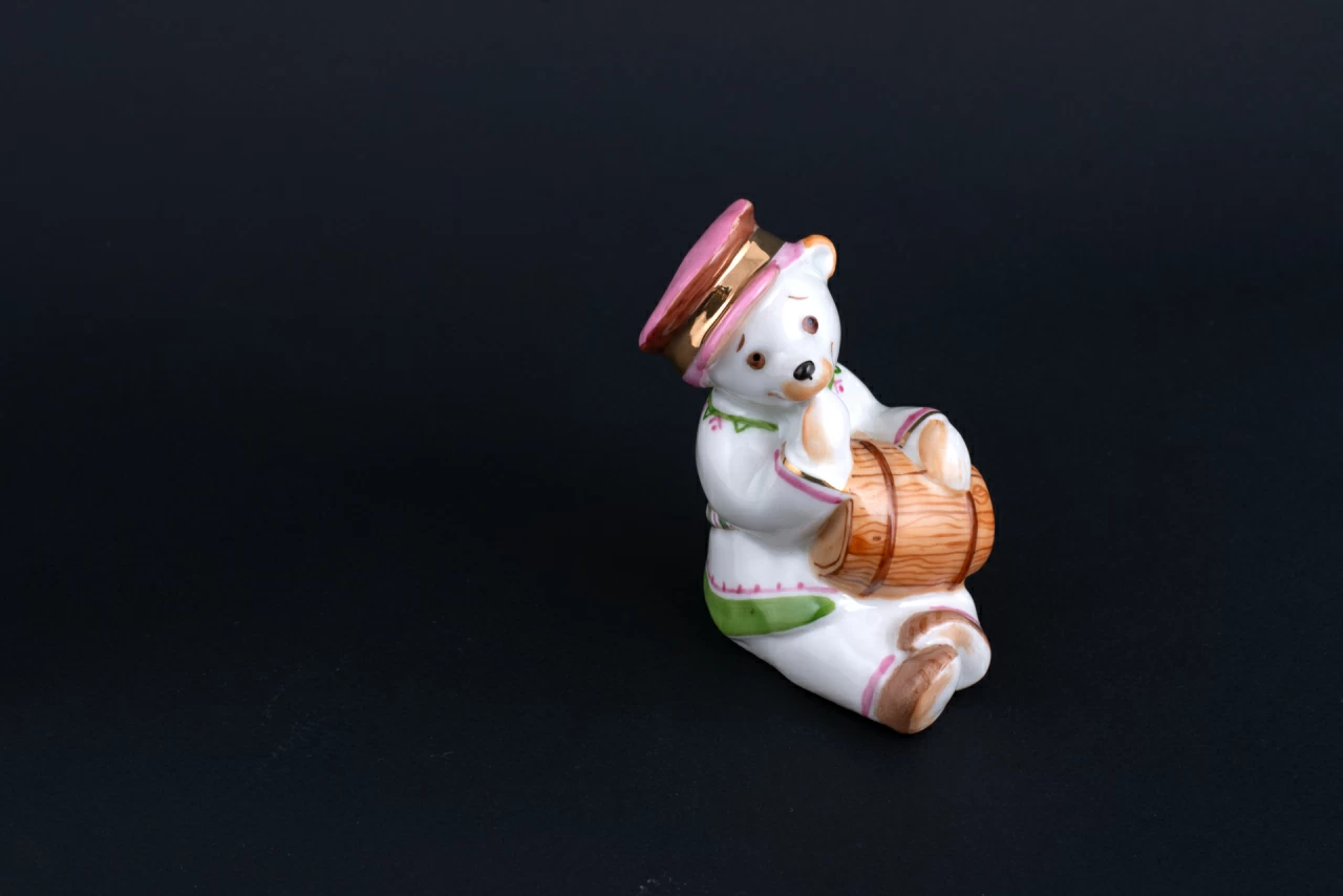 Скульптура Медвежонок с бочонком, рисунок Сластена, арт 62.10195.00.5,  Скульптура Медвежонок с бочонком, рисунок Сластена, арт 62.10195.00.5,