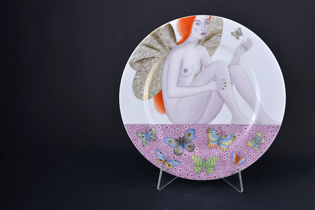 Декоративная тарелка Энтомология, на форме Mazarin 300 мм, арт 60.11600.00.5, 