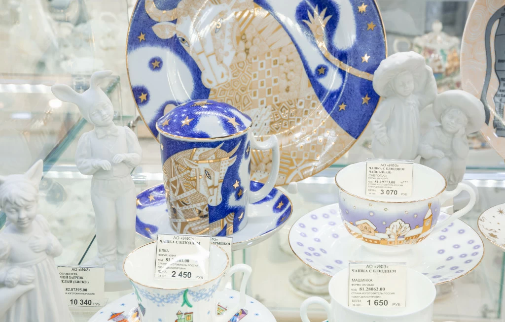 лфз ( ифз). императорский фарфор, санкт-петербург, улица бабушкина. императорский фарфор спб. россия санкт-петербург улица бабушкина 38 императорский фарфор. магазин императорский фарфор в санкт-петербурге невский проспект.