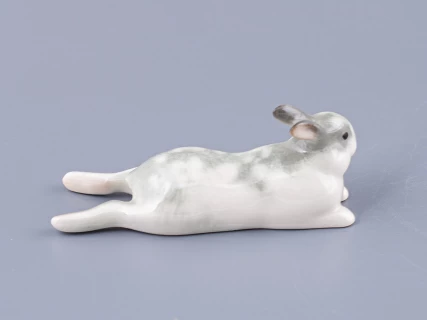 Скульптура Кролик лежебока серый арт. 82.68949.00.1, 