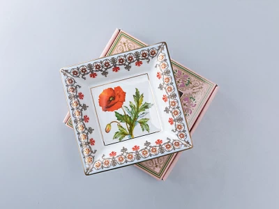 Подставка для мелочей в подарочной упаковке, форма Квадратная, рисунок Мак Восточный, арт 81.34216.00.1 Подставка для мелочей в подарочной упаковке, форма Квадратная, рисунок Мак Восточный, арт 81.34216.00.1