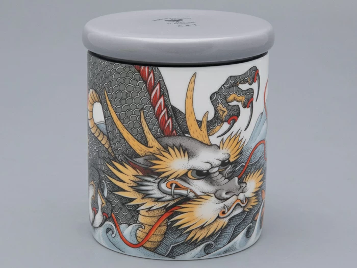 Подарочный набор Свеча форма ТОП рисунок TATTOO Dragon аромат Загадочный лес арт. 81.32067.00.1, 