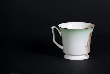 Чашка с блюдцем Татьянин день на форме Юлия, рисунок 2