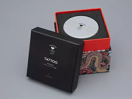 Свеча ароматическая в подарочной упаковке, форма tоp, рисунок TATTOO SERPENTA аромат Северное сияние, арт. 81.32802.00.1