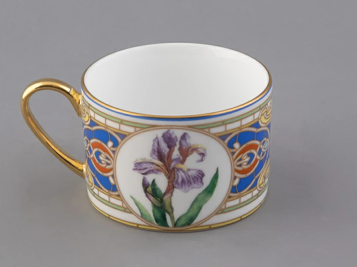 Чашка с блюдцем 250 мл в подарочной упаковке форма Соло, рисунок Нежный Ирис, арт. 81.32657.00.1,  Чашка с блюдцем 250 мл в подарочной упаковке форма Соло, рисунок Нежный Ирис, арт. 81.32657.00.1,