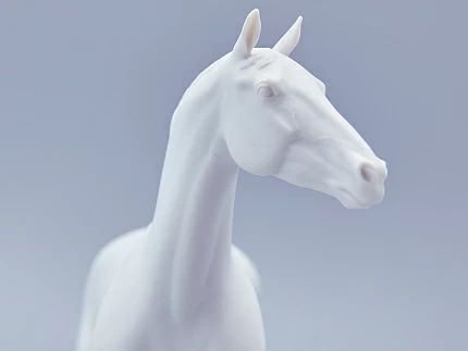 Скульптура в подарочной упаковке, форма Конь Ахалтекинский, рисунок Белый, арт. 81.18627.00.1