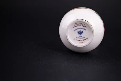 Ваза Улитка и розовый куст, на форме Березка № 6, арт 60.09237.00.1