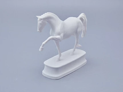 Скульптура в подарочной упаковке, форма Конь Ганноверский, рисунок Белый арт. 81.23029.00.1