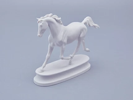 Скульптура в подарочной упаковке, форма Конь Арабской породы, рисунок Белый арт. 81.18628.00.1
