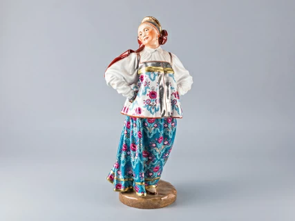 Скульптура Народности России Женщина Саратовской губернии арт. 82.63600.00.1, 