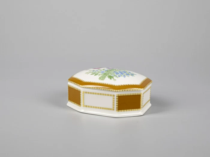 Туалетная коробочка форма Граненая рисунок Люпины арт. 80.59240.00.1, 