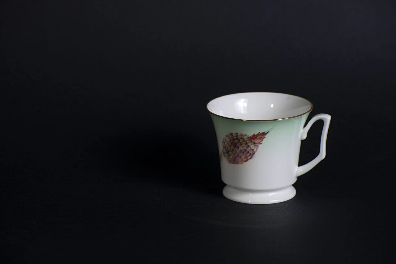 Чашка с блюдцем Татьянин день на форме Юлия, рисунок 2, 