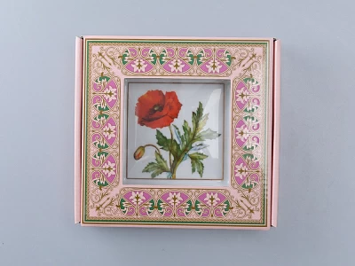 Подставка для мелочей в подарочной упаковке, форма Квадратная, рисунок Мак Восточный, арт 81.34216.00.1 Подставка для мелочей в подарочной упаковке, форма Квадратная, рисунок Мак Восточный, арт 81.34216.00.1