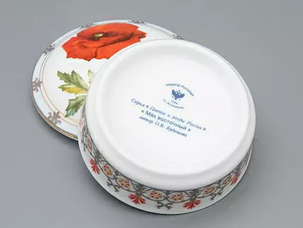 Туалетная коробочка в подарочной упаковке, форма Круглая, рисунок Мак восточный, арт 81.33191.00.1