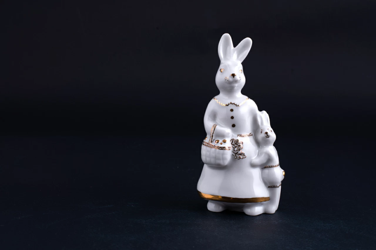 Скульптура Зайчиха-мама, рисунок Золотой, арт 62.15763.00.1,  Скульптура Зайчиха-мама, рисунок Золотой, арт 62.15763.00.1,