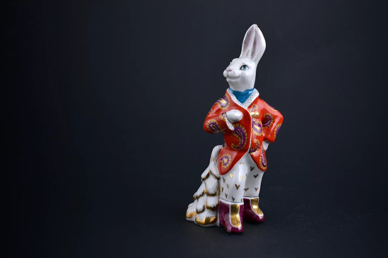 Скульптура Заяц с елкой Франт, арт 62.21240.00.1, 