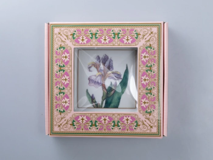 Подставка для мелочей в подарочной упаковке, форма Квадратная, рисунок Нежный Ирис, арт 81.34215.00.1, 