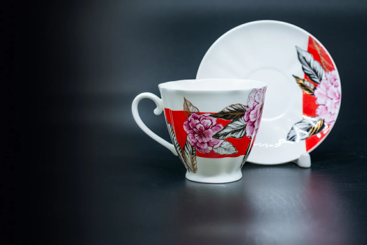 Чашка с блюдцем Красная Роза, на форме Гвоздика, арт 61.20991.00.1, 