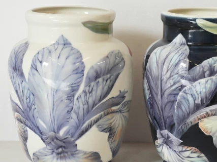 Ваза форма Китайская малого размера рисунок Ирисы Лилия светлый, арт.80.47139.00.1, 