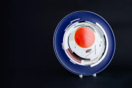 Декоративная тарелка Супрематизм Суетина на форме Mazarin, арт 80.89331.00.1 Декоративная тарелка Супрематизм Суетина на форме Mazarin, арт 80.89331.00.1