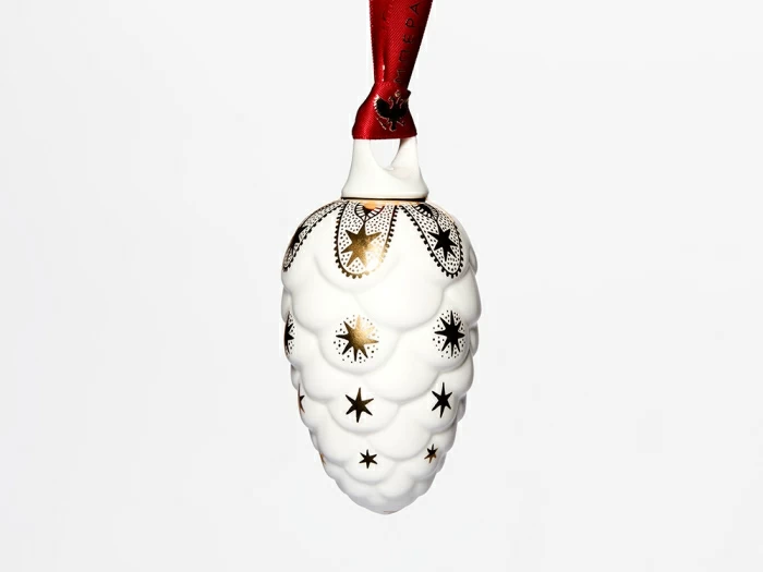 Елочная игрушка в подарочной упаковке форма Шишка рисунок Рождество, арт 81.33933.00.1, 