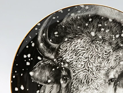 Декоративная тарелка 300 мм в подарочной упаковке, форма Эллипс - 2 рисунок Тотем.Бизон, арт. 81.28919.00.1 Декоративная тарелка 300 мм в подарочной упаковке, форма Эллипс - 2 рисунок Тотем.Бизон, арт. 81.28919.00.1