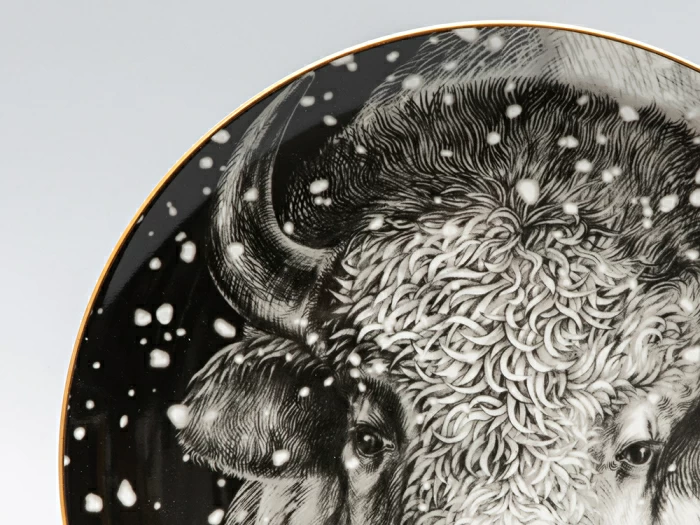 Декоративная тарелка 300 мм в подарочной упаковке, форма Эллипс - 2 рисунок Тотем.Бизон, арт. 81.28919.00.1, 