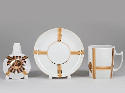 Бокал с блюдцем и с крышкой форма Снежное утро рисунок Подарок арт. 81.19995.00.1