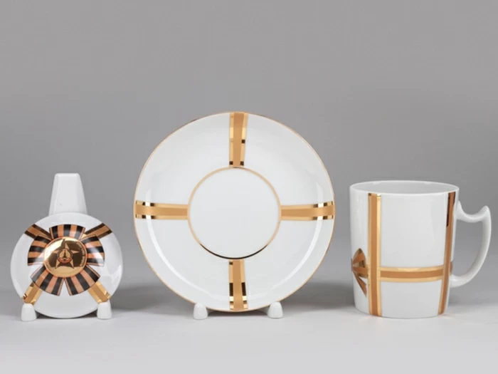 Бокал с блюдцем и с крышкой форма Снежное утро рисунок Подарок арт. 81.19995.00.1, 