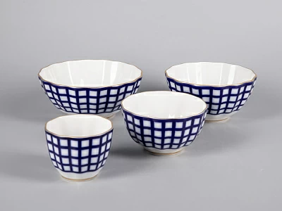 Комплект салатников форма Тюльпан рисунок Кобальтовая клетка арт. 81.30807.00.1 Комплект салатников форма Тюльпан рисунок Кобальтовая клетка арт. 81.30807.00.1