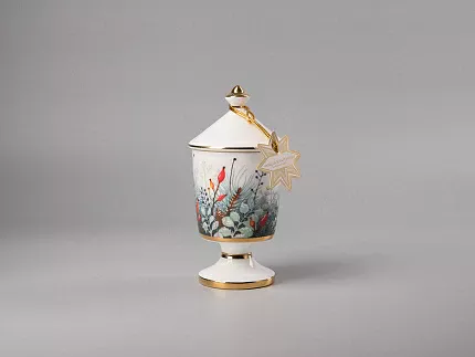 Свеча ароматическая в подарочной упаковке, форма Идиллия рисунок Календа аромат Ваниль Пачули арт. 81.32054.00.1