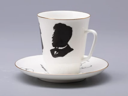 Чашка с блюдцем 165 мл форма Майская рисунок Русские писатели Чехов, арт. 81.31160.00.1,  Чашка с блюдцем 165 мл форма Майская рисунок Русские писатели Чехов, арт. 81.31160.00.1,