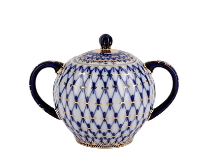 Сервиз чайный форма Тюльпан рисунок Кобальтовая сетка, 6 персон 20 предметов, арт. 81.11141.03.1 Сервиз чайный форма Тюльпан рисунок Кобальтовая сетка, 6 персон 20 предметов, арт. 81.11141.03.1