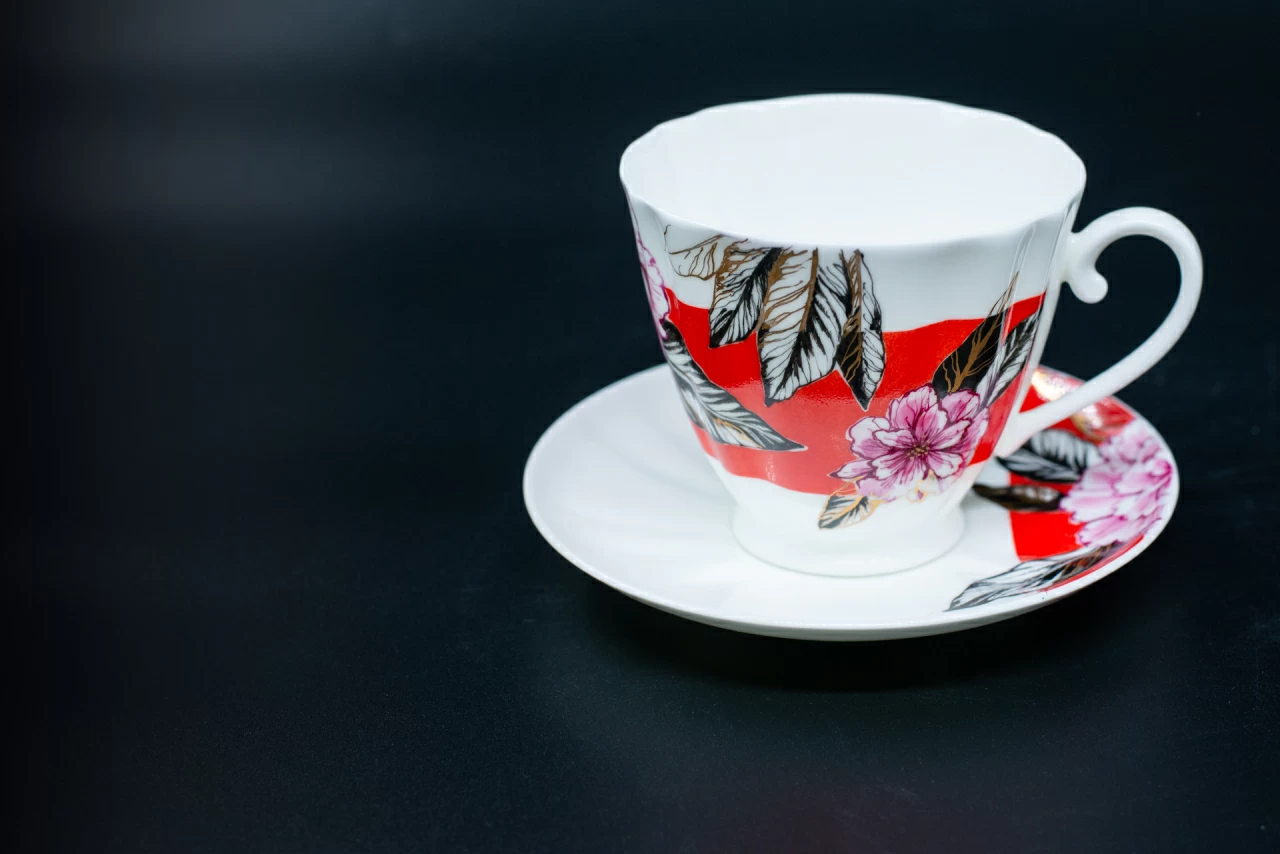 Чашка с блюдцем Красная Роза, на форме Гвоздика, арт 61.20991.00.1, 