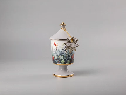 Свеча ароматическая в подарочной упаковке, форма Идиллия рисунок Календа аромат Зимний лес, арт. 81.33151.00.1