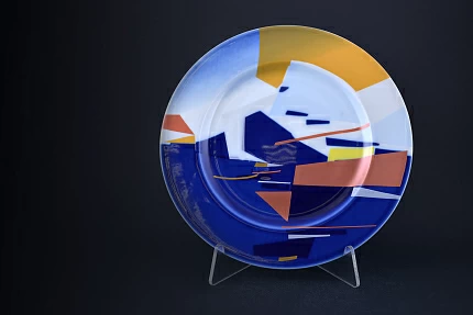 Декоративная тарелка 270 мм, В Движении, на форме Европейская, арт 60.15988.00.1