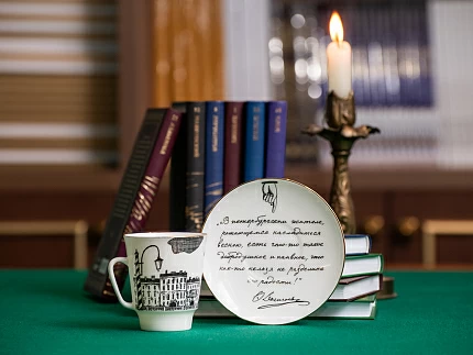 Чашка с блюдцем 165 мл форма Майская рисунок Русские писатели Достоевский, арт. 81.31158.00.1