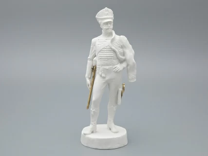 Скульптура Гусар эпохи АлександраI, в подарочной упаковке, рисунок Белый бисквит, арт 81.33423.00.1, 
