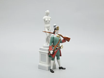 Скульптура Солдат и Венера Петровская Ассамблея арт. 82.51223.00.1 Скульптура Солдат и Венера Петровская Ассамблея арт. 82.51223.00.1