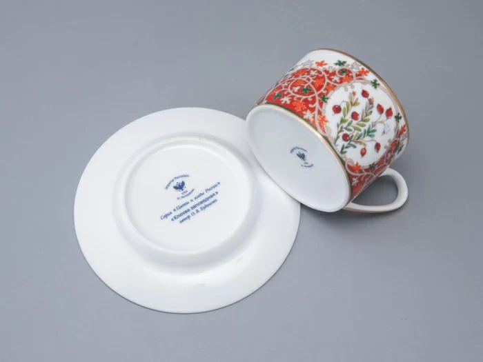 Чашка с блюдцем 250 мл в подарочной упаковке форма Соло рисунок Клюква заповедная, арт. 81.34280.00.1, 